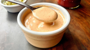 chipotle creamy sauce featured