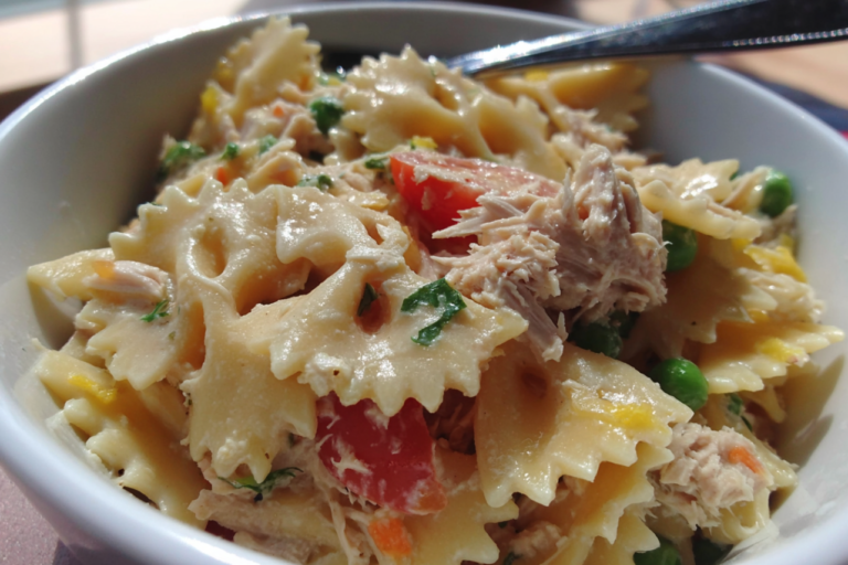 tuna pasta salad featured