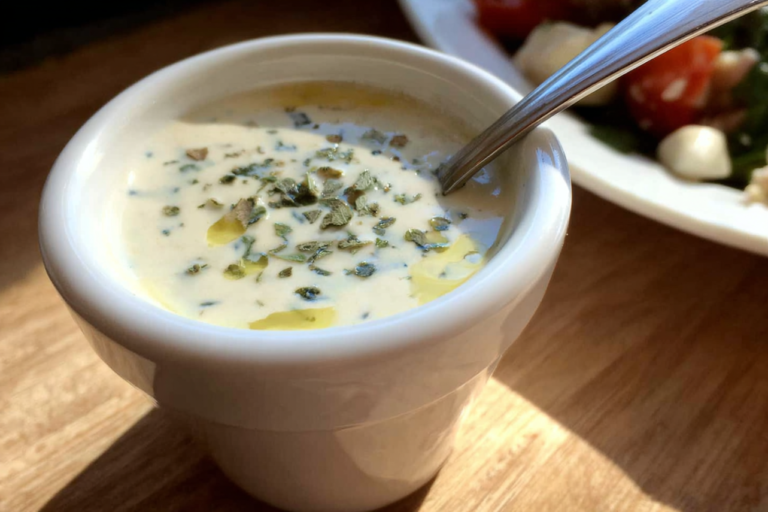 creamy garlic dressing featured